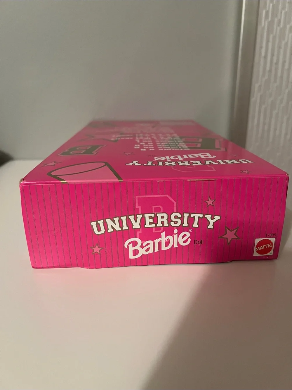 ‘University of Michigan’ Cheerleader Vintage Barbie Special Edition 1996 - NIB
